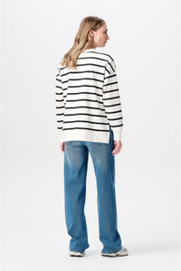 Pepe Nursing Friendly Sweatshirt - Yo Mama Maternity