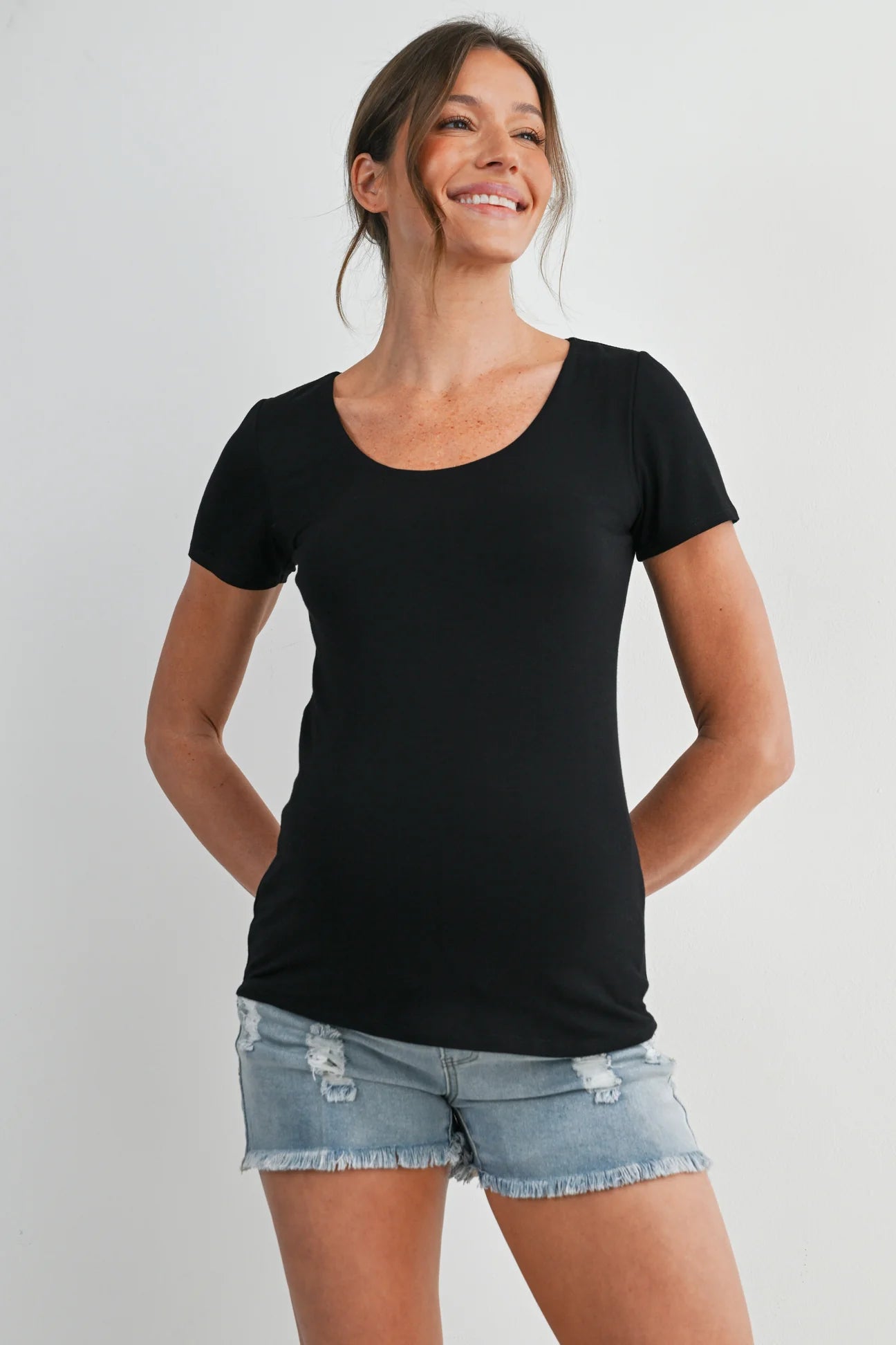 Lainey Scoop Neck Fitted Tee - Yo Mama Maternity
