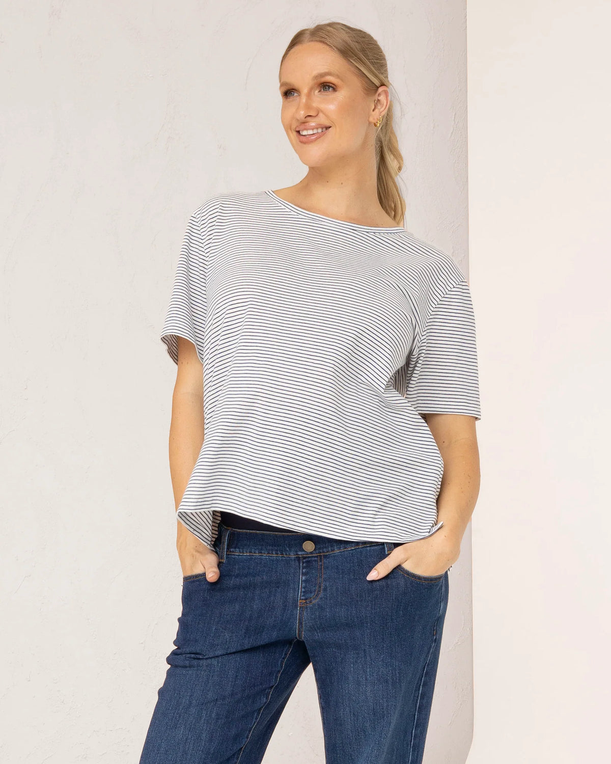 Vera Essential Nursing Friendly Tee